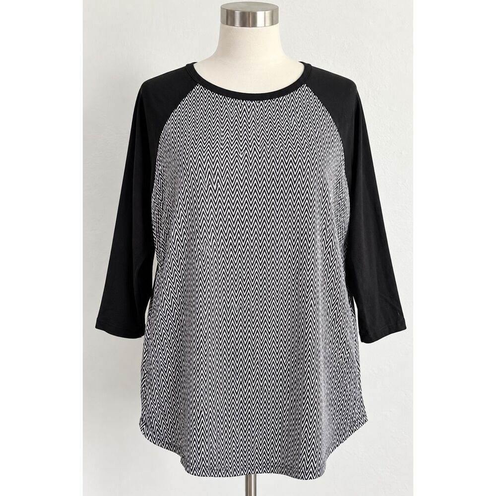 LuLaRoe Womens 3XL Randy Black White Chevron Raglan 3/4 Sleeve Baseball Tee NWT